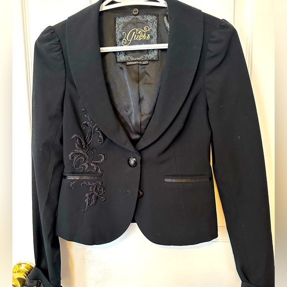 Blazer - Picture 1 of 1